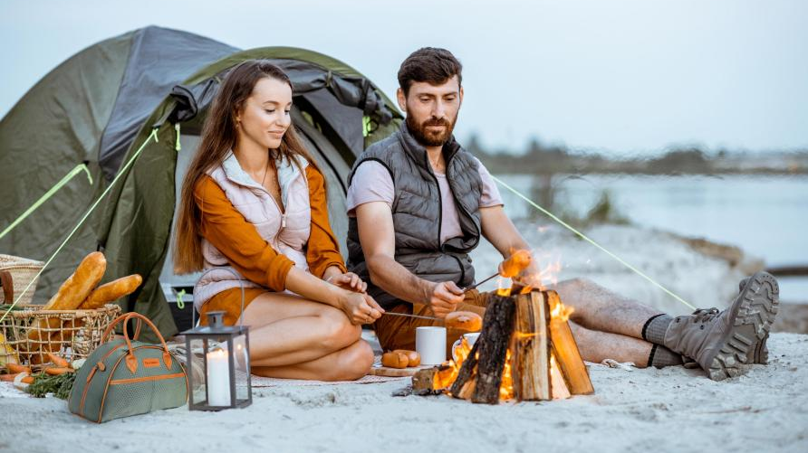An Ultimate Guide to Eco-Friendly Winter Camping in 2021