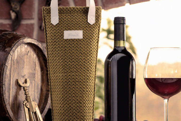 Insulated Single Wine Bottle Carrier — Auto-Seal Opening with PE Support Plate