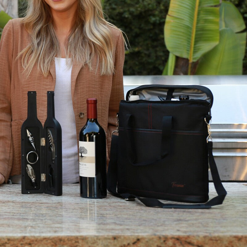 A must-have wine set for couples on the go
