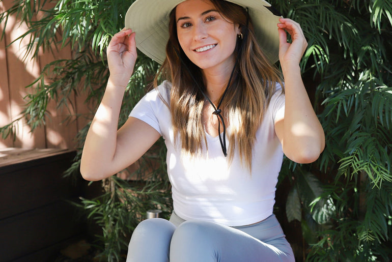 Tirrinia Womens Fishing Hat detail view